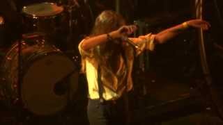 Lou Doillon Questions and Answers (cirque royal 12-05-2013)