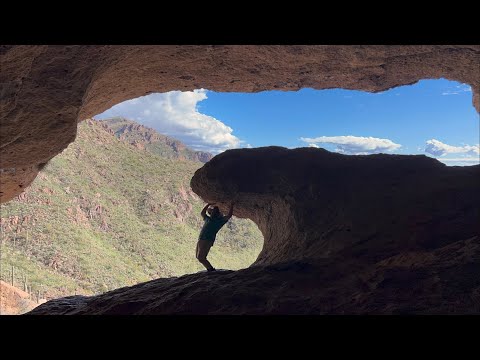 The hike and how to get to this awesome place. The Wave Cave