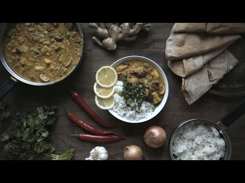 VLOG 05: Easy Vegan Veggie Curry Recipe