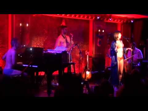 The Skivvies and Margo Seibert - Boxing Medley