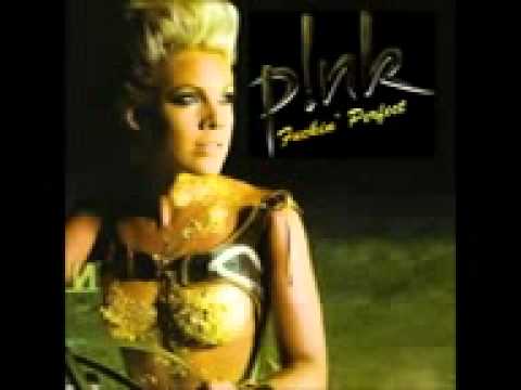 Videoclip de F**kin' Perfect — P!nk
