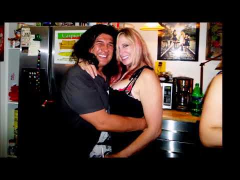 download lagu mp3 mp4 Amour Gallery, download lagu Amour Gallery gratis, unduh video klip Amour Gallery