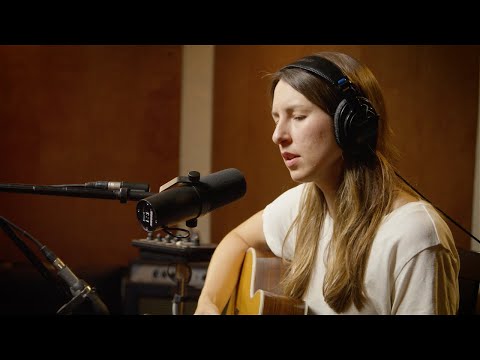 Brooke Annibale - "5 AM" (Acoustic) (Live Performance)
