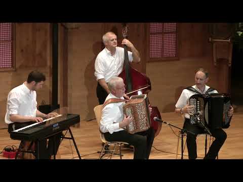 Ländlertreffen Brunnen 2019; Handorgelduo Franz Schmidig - Willi Valotti: Der endlose Ernst