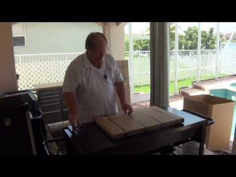 Griddle Master Joe unpacks the 2013 model of the Griddle Master 2/3rds griddle top for Sams Club 8 burner event grill.