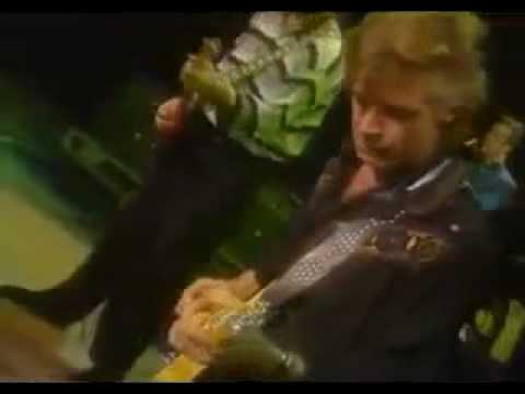 Dave Edmunds - I Hear You Knocking