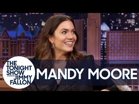 マンディ・ムーア、"キャンディ "キャシングルの過去を忘れ、『This Is Us』の監督を熱望 (Mandy Moore Forgives Her "Candy" Cassingle Past, Teases Directing This Is Us)
