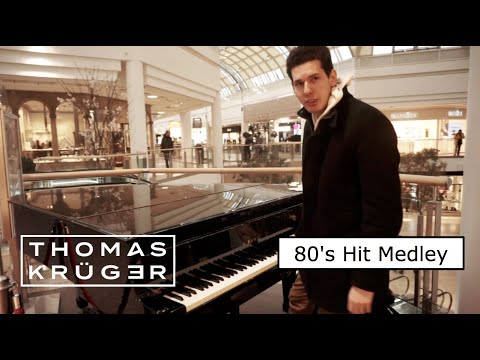 Thomas Krüger – 80's Hit Medley on Piano At Shopping Mall