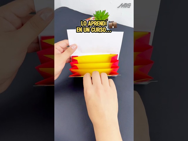 Vídeo relacionado con RoxNvm Soportes Para Tarjetas de Madera, Creativo Caja Para Tarjetero Para Tarjetas de Visita, Tarjeteros de Escritorio 3 Compartimentos, Para Exposición, Hogar, Oficina