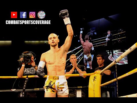 One handed Fighter Jake Peacock Amazing Head Kick Knock Out Win at Lion Fight 57