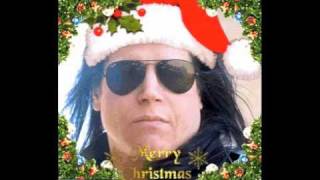 Glenn Danzig recites "Twas The Night Before Christmas"