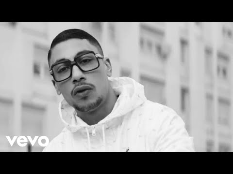 Maes - Mama (Clip Officiel)