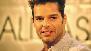 Ricky Martin  -  Juego de ajedrez