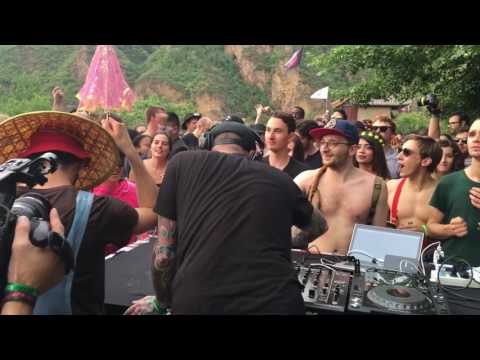 Thrasher live on the Great Wall of China Ying Yang Festival 2017