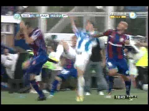 Patada de Jonathan López a Nicolás Bianchi Arce