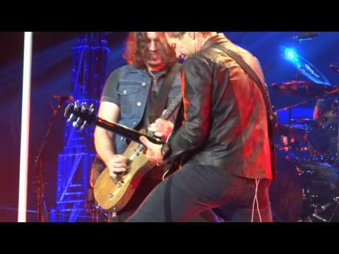 Bon Jovi - Who Says You Can't Go Home (Live at Staples Center October 11, 2013)
