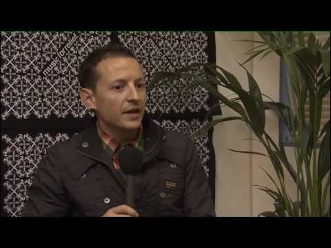 Linkin Park - Waiting For The End & Iridescent (Live at Download) + Interview (HD)