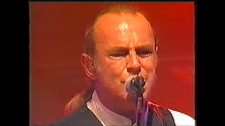 Status Quo All stand up live
