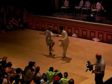 Frankie 95:  Performance - Vincenzo Fesi & Isabella Gregorio