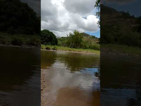 Río Suaza  en el dpto del Huila  Colombia