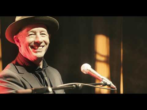 Barney Bentall - Won't Change The World (Ft. Jim Cuddy)