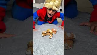 CUANDO MI MAMÁ VE UNA ARAÑA !!! #humor #comedia #risas #funny
