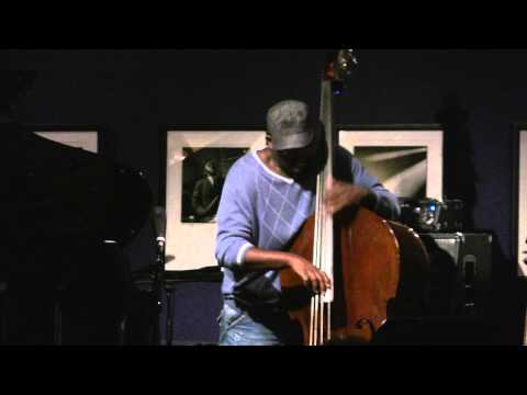 James Ross @ Jahmal Nichols (Bass Solo) - Jazz @ The Bistro