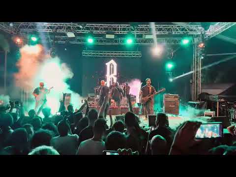 RuinTheWeak feat Malek Ben Arbia (from Myrath) and Saif Louhibi on drums (Lamb of god-Laid to rest)