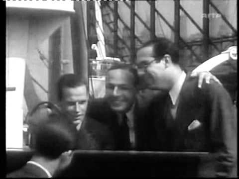 Weintraub Syncopaters stranded in New York, 1933 footage.