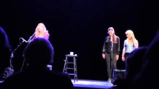 Dar Williams &amp; the Nields - The Christians and the Pagans - Northampton, MA 12/19/15