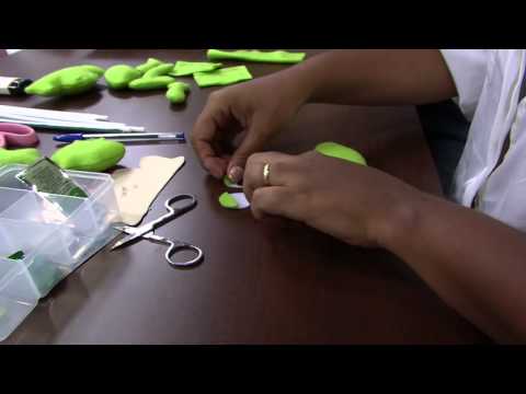 Mulher.com 15/01/2014 Buque de Sapinhos - Camila Queiroz Sather P 1/2