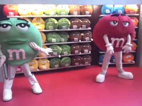 Green and Red do Gangnam style