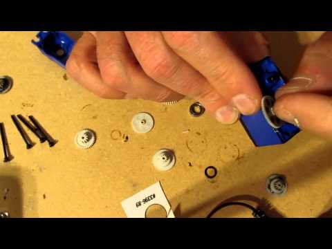 Rebuilding Traxxas 2075 Servo