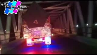 Download lagu Detik-Detik 2 Truck Cabe Duet kejantungan hampir nabrak truck tronton mp3 Download lagu Detik-Detik 2 Truck Cabe Duet kejantungan hampir nabrak truck tronton mp3