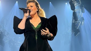 Kelly Clarkson - Behind These Hazel Eyes live in Las Vegas, NV - 7/28/2023