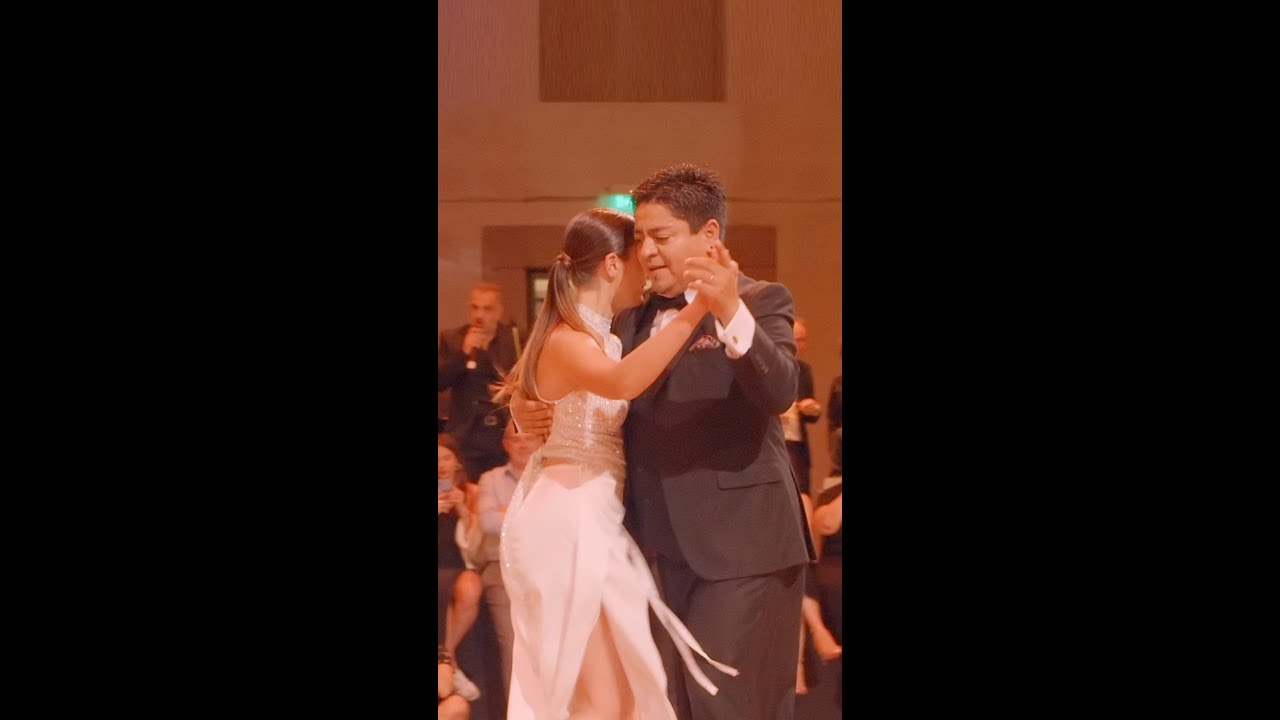 Agustina Piaggio and Carlitos Espinoza – Mozo guapo #carlitosyagustina #fitangoporto #tangobardo