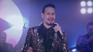 Y Para Qué Sufrir (En Vivo) Lyrics English Translation