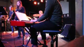 Lamp is Low (Cyrille Aimée) - Lunnevads Folkhögskola