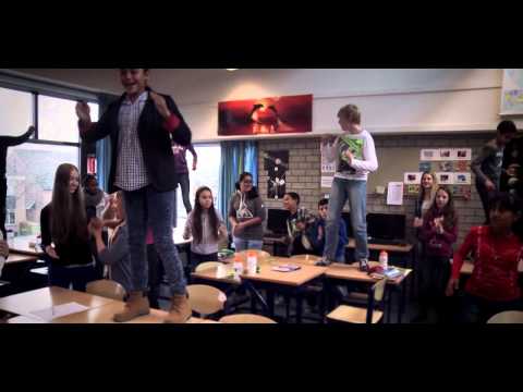 download lagu mp3 mp4 Meester Henk, download lagu Meester Henk gratis, unduh video klip Meester Henk