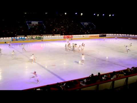 Stars und Sternchen 2011 - Eisgala des SC Berlin - aschenbrödel - live mit Ella Endlich - 1