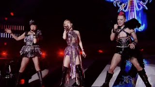 浜崎あゆみ - is this LOVE?(ayumi hamasaki COUNTDOWN LIVE 2013-2014 A)