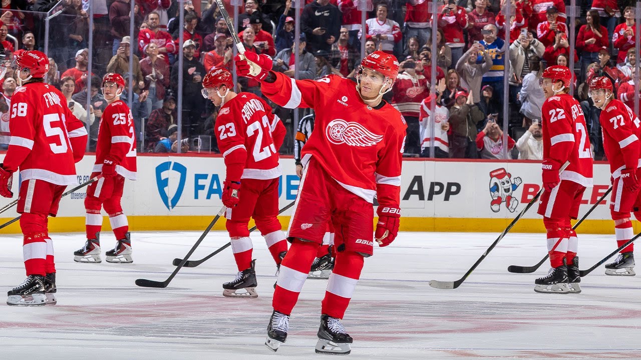 PATRICK KANE reaches 500 GOALS!