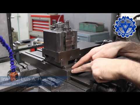 Tornos  Movimientos del Charriot - Taller de Mecanizado 3°AM - IILAH