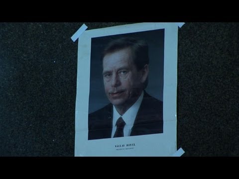 Czech pay tribute to revolution icon Vaclav Havel