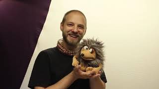Handpuppen unter der Lupe - Igel "Herr Waldmeister" von Living Puppets
