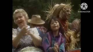 kidsongs she&#39;ll be comin round the mountain