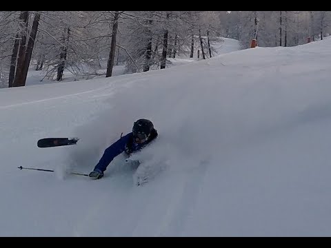 20180221 Diving in powder snow