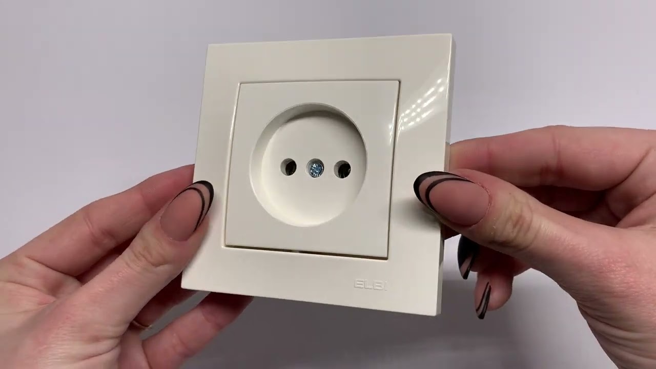 Розетка одинарная без заземления ELBI VEGA белый (510-010200-215)