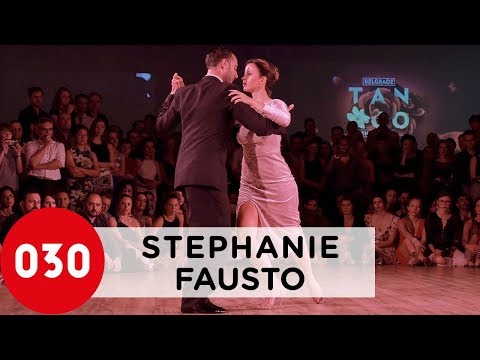 Stephanie Fesneau and Fausto Carpino – Encanto rojo #FaustoyStephanie