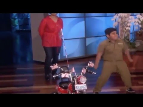 *HILARIOUS* Indian Head Bobble is real!